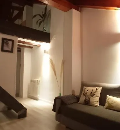 Lo Attic De Sort Sort